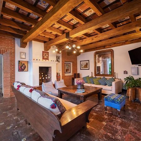 Barbara'S Boutique Hostel Antigua ภายนอก รูปภาพ
