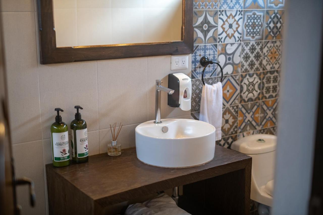 Barbara'S Boutique Hostel Antigua ภายนอก รูปภาพ
