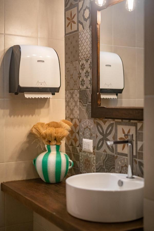 Barbara'S Boutique Hostel Antigua ภายนอก รูปภาพ
