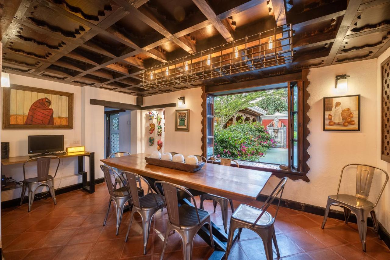 Barbara'S Boutique Hostel Antigua ภายนอก รูปภาพ